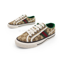 Gucci Sneakers Woman Logo