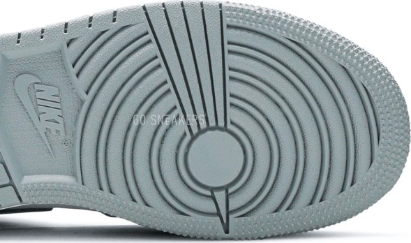 Женские кроссовки Nike Air Jordan 1 Retro High OG GS &amp;#039;Hyper Royal&amp;#039;